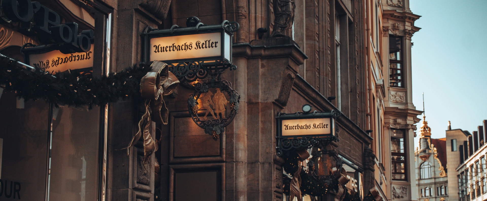 dana-ward-NsGucNNkMUI-unsplash-1 Hintergrundbild des Headers